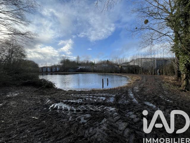 Terrain vente à Fontenay-le-Comte, Montournais