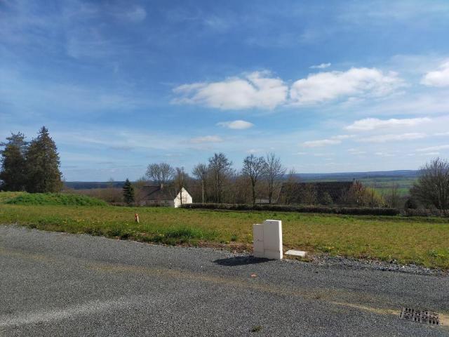 Terrain vente à Mayenne, Crennes-sur-fraubée