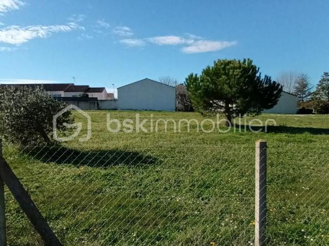 Terrain vente à France métropolitaine, Saint-romain-de-benet