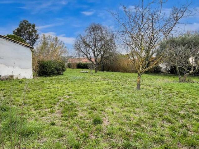 Terrain vente à Nîmes, Vergèze