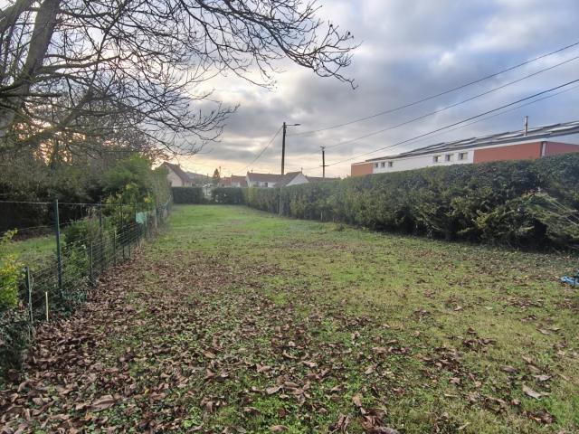 Terrain vente à Clermont, Esquennoy