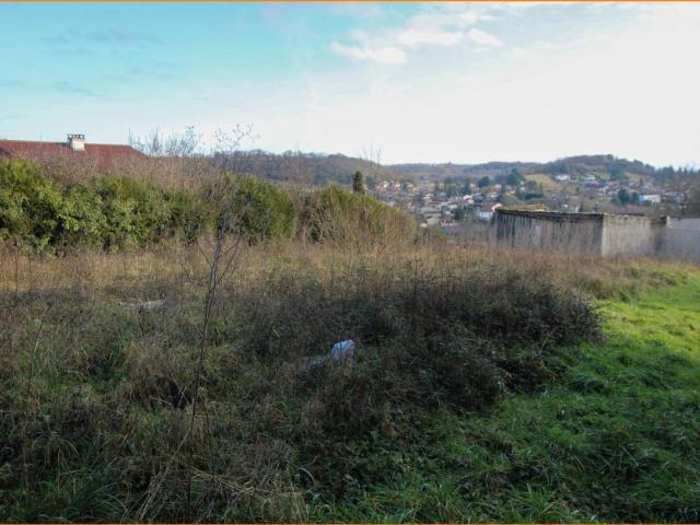 Terrain vente à Bourg-en-Bresse, Montluel