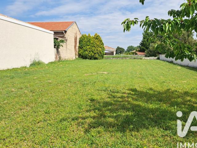 Terrain vente à Tournon-sur-Rhône, Sarras