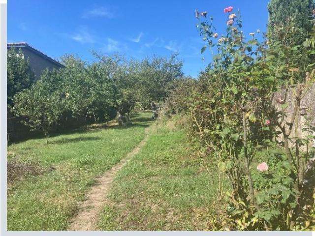 Terrain vente à Meximieux, Ain