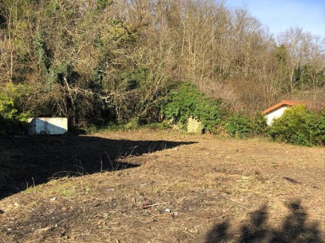 Terrain vente à Bourg-en-Bresse, Montluel