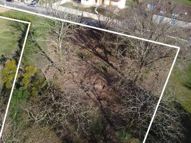 Terrain vente à Nontron, Piégut-pluviers