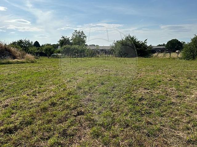 Terrain vente à Louhans-Châteaurenaud, Saint-germain-du-bois