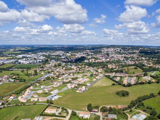 Terrain vente à Fontenay-le-Comte, Pouzauges