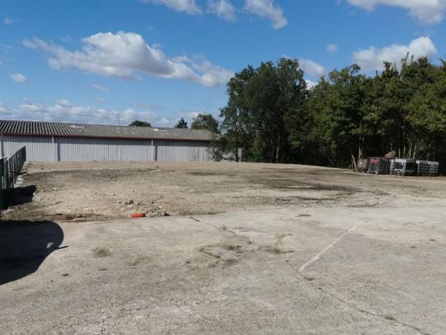 Local Commercial vente à Pontoise, Méry-sur-oise
