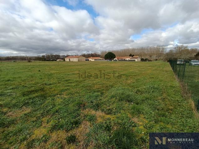 Terrain vente à Le Plein, Baignes-Sainte-Radegonde