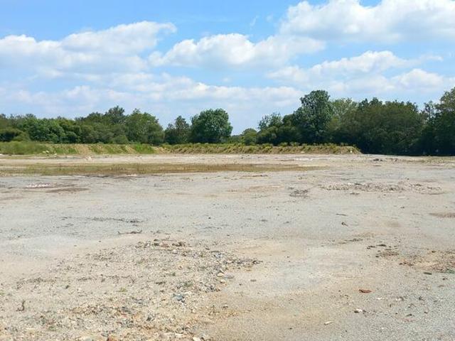 Local Commercial vente à Nantes, Saint-etienne-de-montluc