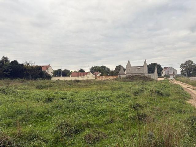 Terrain vente à Les Haies Frisées, Beaugency