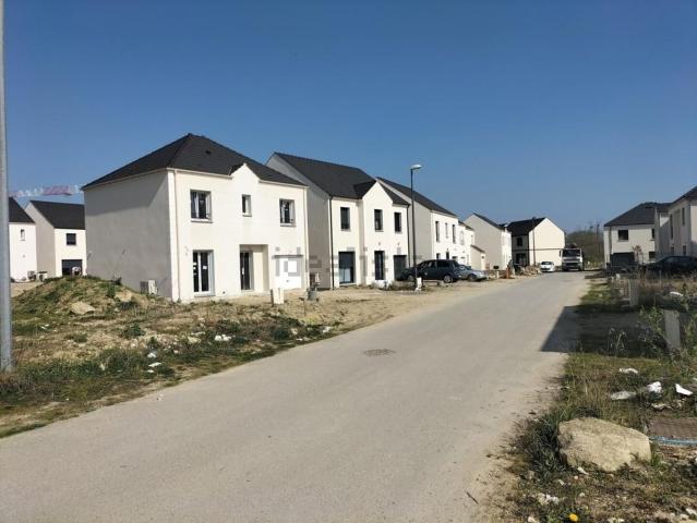 Terrain vente à Bernes-sur-Oise, Val-d'Oise