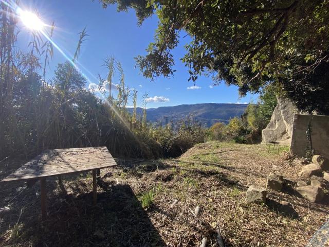 Terrain vente à Berre-les-Alpes, Alpes-Maritimes