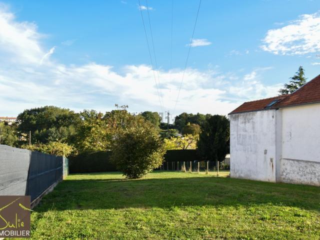 Terrain vente à Domaine de la Roche, Cerizay