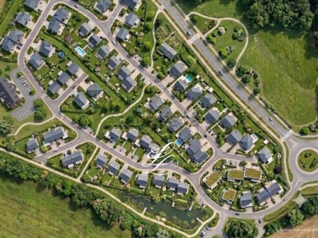 Terrain vente à Le Domaine du Golf, Changé