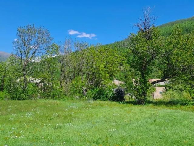 Terrain vente à Château-Queyras, Château-Ville-Vieille