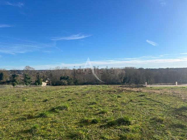 Terrain vente à Les Pentes de la Graffinière, Chissay-en-Touraine