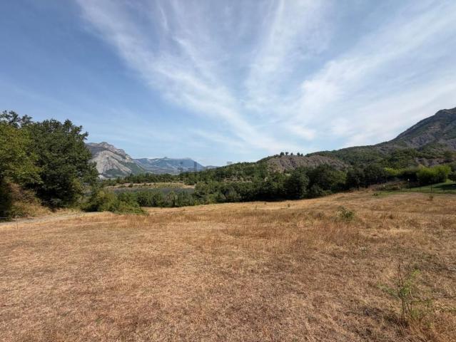 Terrain vente à Claret, Alpes-de-Haute-Provence