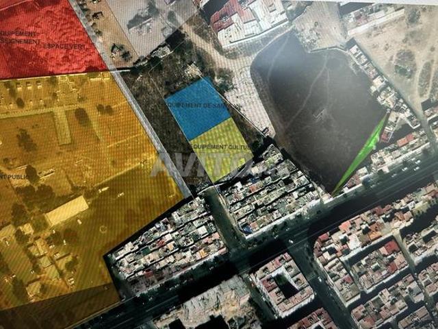 Local commercial location à Anfa, Gharb-Chrarda-Beni Hssen