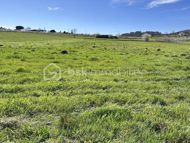 Terrain vente à Tournon-sur-Rhône, Saint-jeure-d'ay