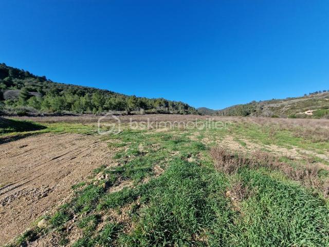 Terrain vente à Narbonne, Embres-et-castelmaure