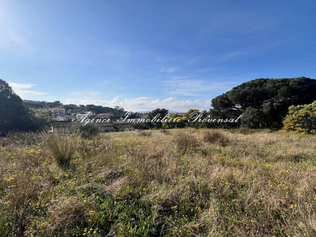Terrain vente à Arrondissement de Draguignan, Sainte-maxime