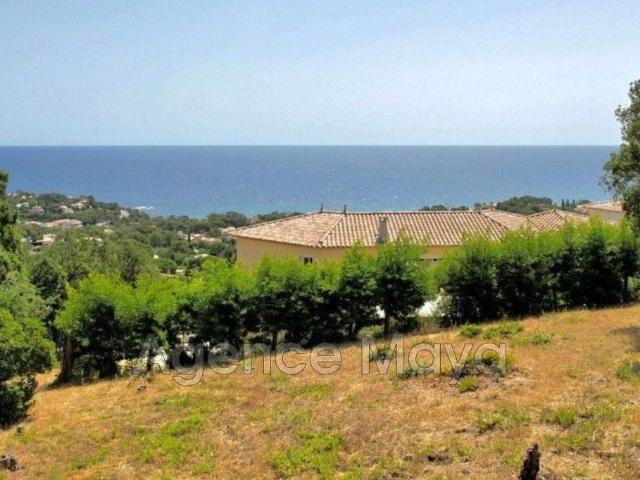 Terrain vente à Arrondissement de Draguignan, Roquebrune-sur-argens