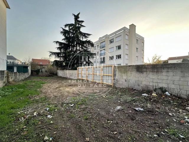 Terrain vente à Nanterre, Colombes