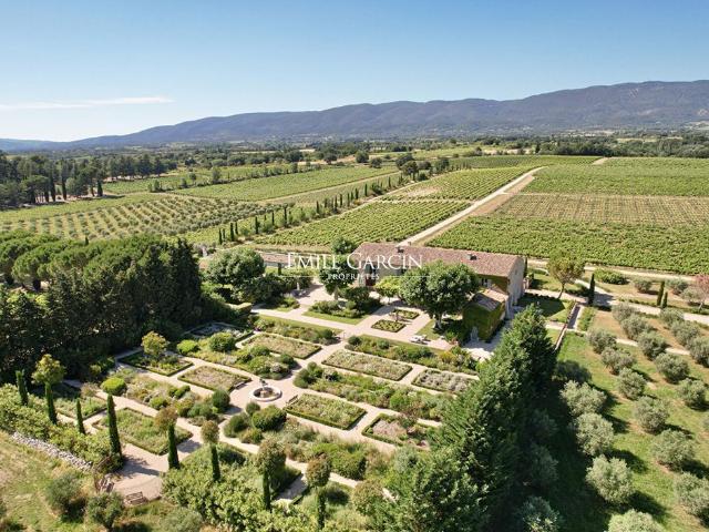 Terrain vente à Apt, Ansouis