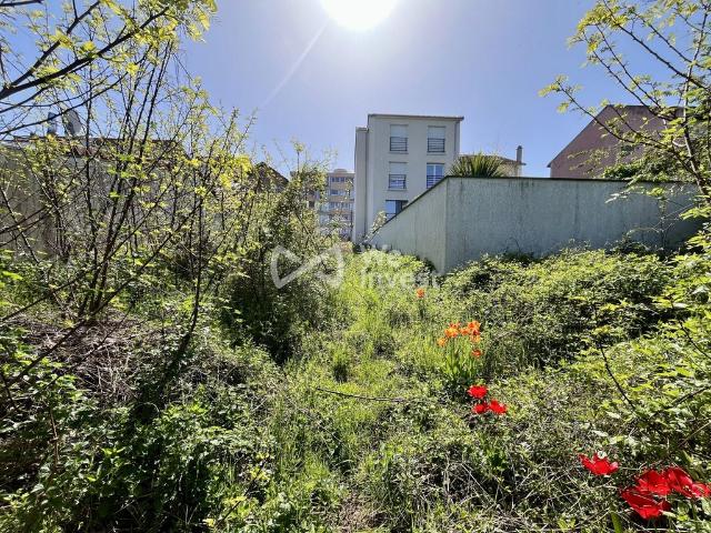 Terrain vente à Nanterre