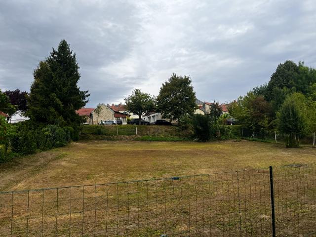 Terrain vente à Laon, Bourg-et-comin