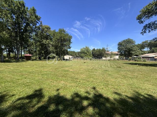 Terrain vente à Bordeaux, Saint-jean-d'illac