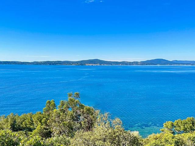 Terrain vente à Arrondissement de Draguignan, Sainte-maxime