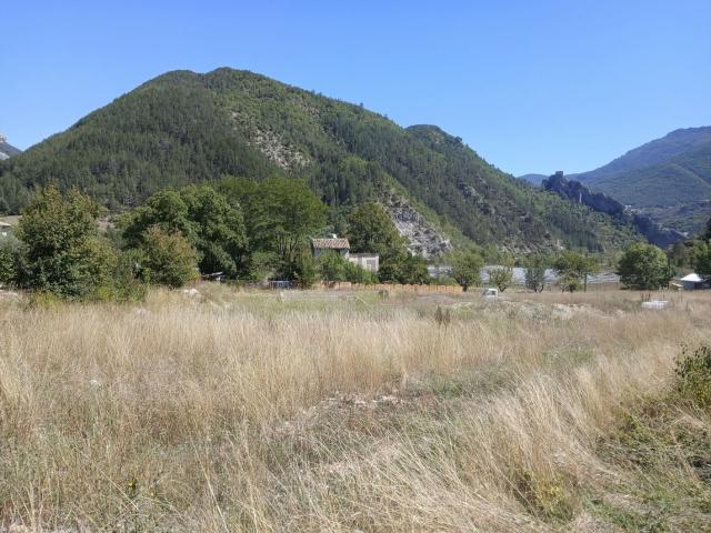 Terrain vente à Entrevaux, Alpes-de-Haute-Provence