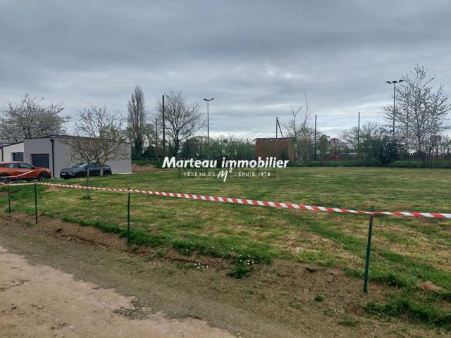 Terrain vente à Les Poteries, Joué-l'Abbé