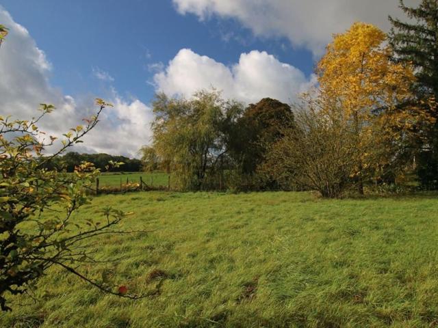 Terrain vente à Le Fays, La Chapelle-sur-Chézy