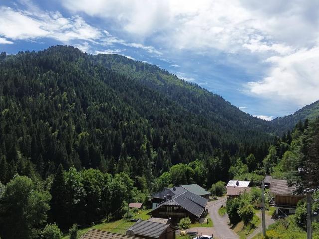 Terrain vente à Les Bouts, La Côte-d'Arbroz