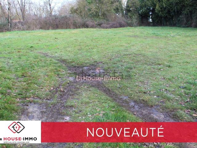 Terrain vente à Champ de Couet, La Couronne
