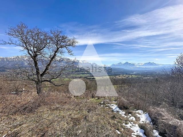 Terrain vente à Les Farelles, La Fare-en-Champsaur