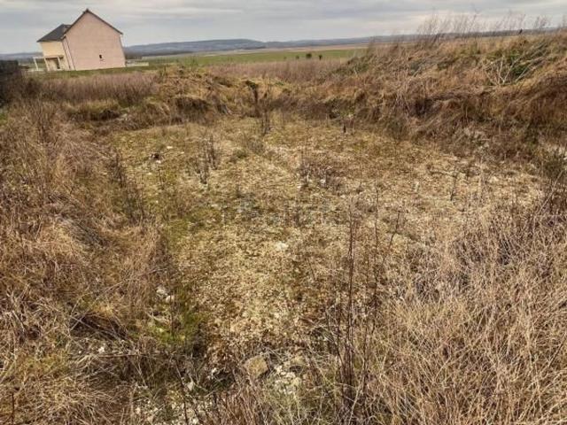 Terrain vente à La Ville-aux-Bois-lès-Pontavert, Aisne