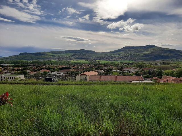 Terrain vente à Les Martres-de-Veyre, Puy-de-Dôme
