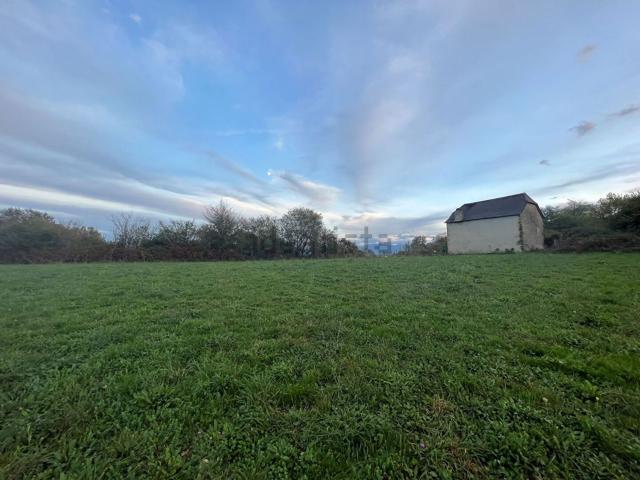 Terrain vente à Lucq-de-Béarn, Pyrénées-Atlantiques