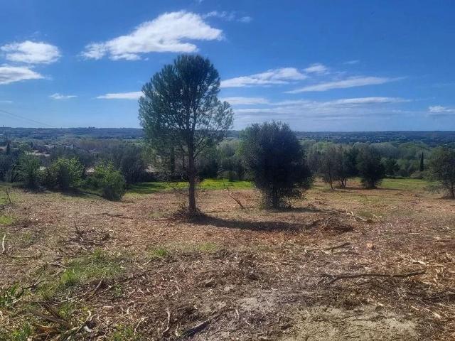 Terrain vente à Montfrin, Gard
