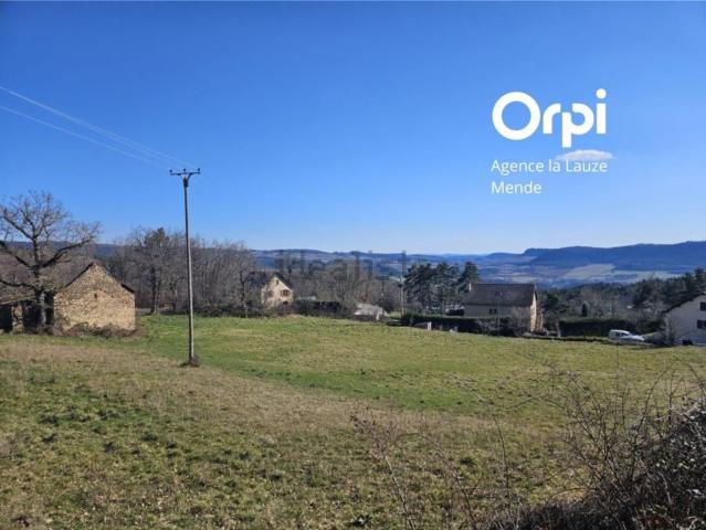 Terrain vente à La Frezieire, Montrodat