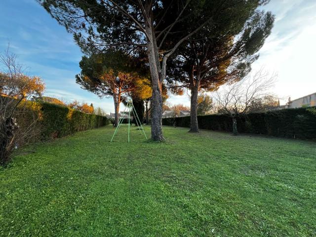 Terrain vente à Morières-lès-Avignon, Vaucluse