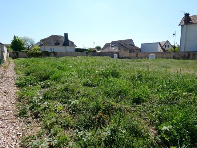 Terrain vente à Oulins, Eure-et-Loir