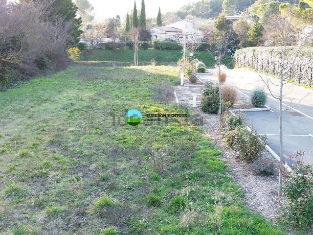 Terrain vente à Pernes-les-Fontaines, Vaucluse