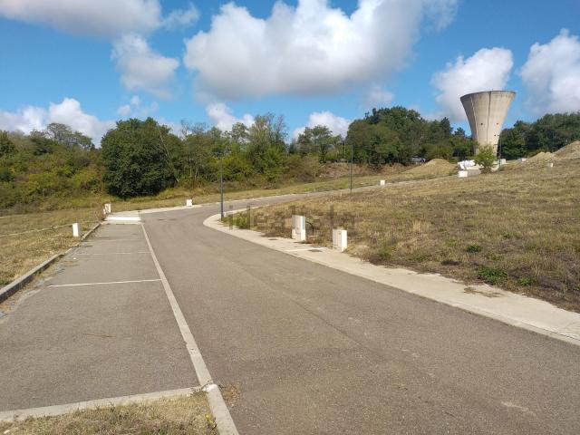 Terrain vente à Balade, Pont-du-Casse