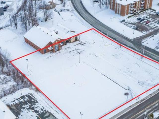 House for sale in Sherbrooke